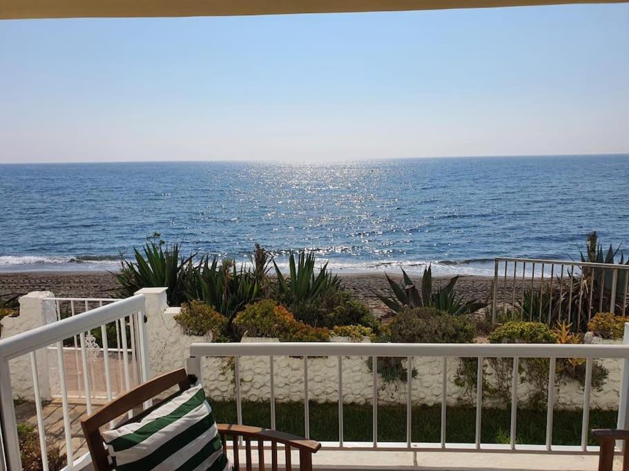 Front Mer - Sublime Appartement Moderne Et Confortable Estepona Esterno foto
