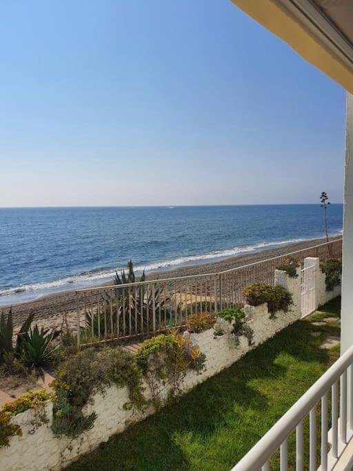 Front Mer - Sublime Appartement Moderne Et Confortable Estepona Esterno foto